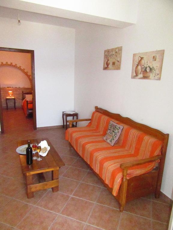 Kalotina'S Apartments Emborios Dış mekan fotoğraf