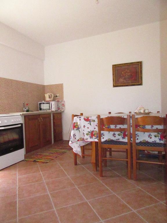 Kalotina'S Apartments Emborios Dış mekan fotoğraf